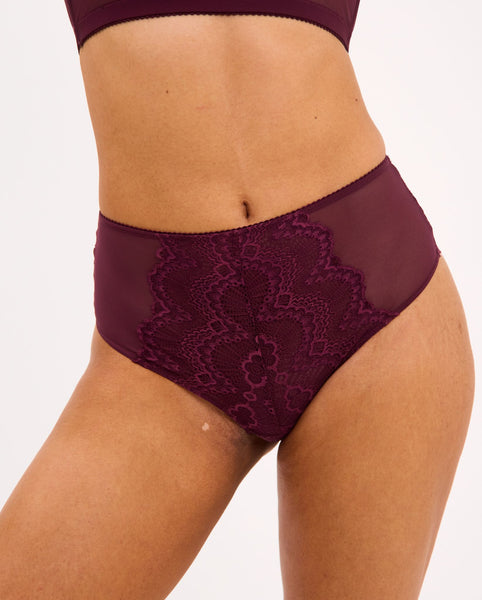 00043-013_Lace_Highwaist_Briefs_Cherry_2_600x600.jpg