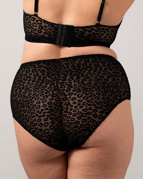 WIPO-HIW-003-XL-Black-leopard_f8a8a5e5-6f10-43e0-947d-a1953c69c7c7_600x600.jpg