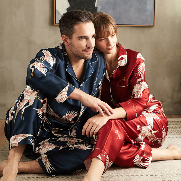 couple-silk-pajama-set-crane-prints-silk-pajamas-for-mens-womens-144424_600x600.jpg